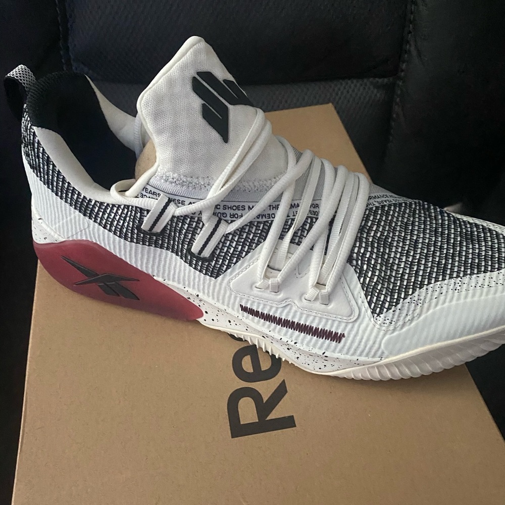 JJ watt 3 shoe size 14